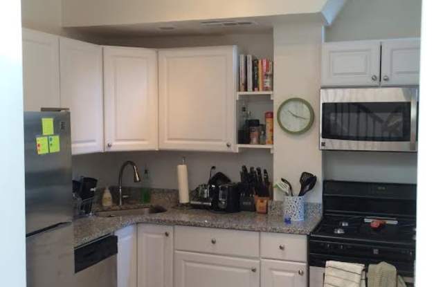 1714 U Street NW, Upper Gallery 3