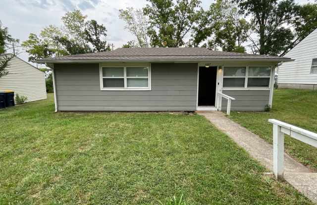 COMING SOON! RENT SPECIAL!! 2 Bed 1 Bath Home! $1275.00 - 4327 North Virginia Avenue, Kansas City, MO 64116
