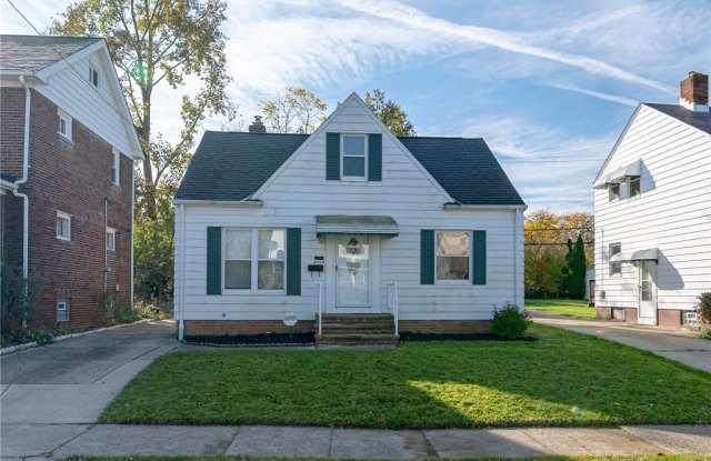 8304 Vista Avenue - 8304 Vista Avenue, Garfield Heights, OH 44125