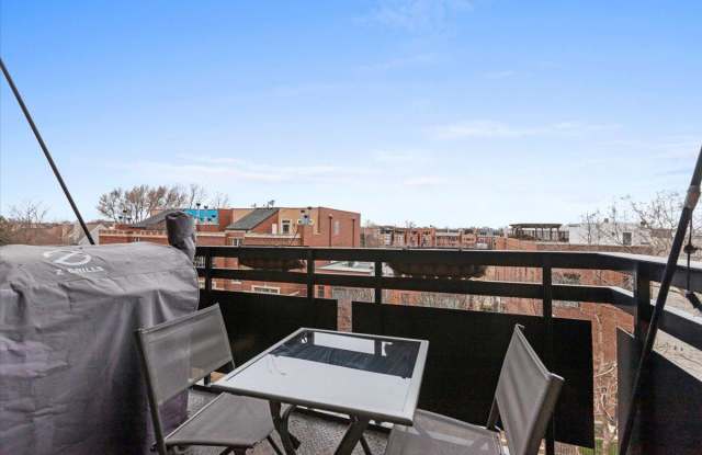 1735 W Diversey Parkway Gallery 2