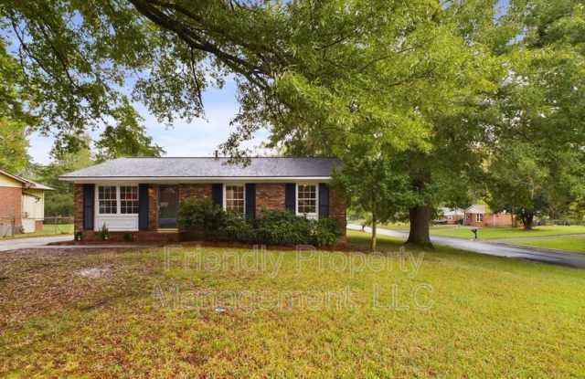 4136 Kingsland Circle Gallery 1