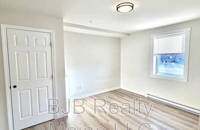 156 Woodford St. photos photos