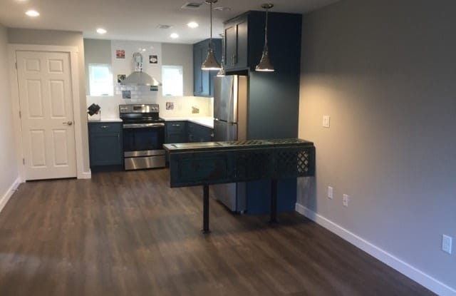 1703 Canterbury Street photos photos