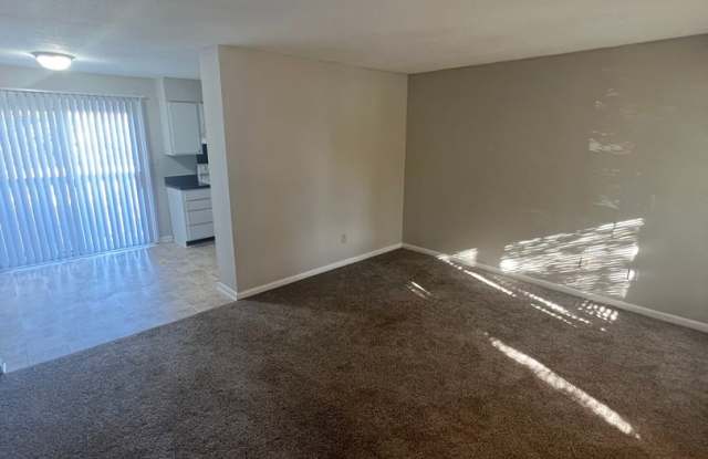1 Bd/1 Bth 2nd floor ONLY $ 1050.00 photos photos