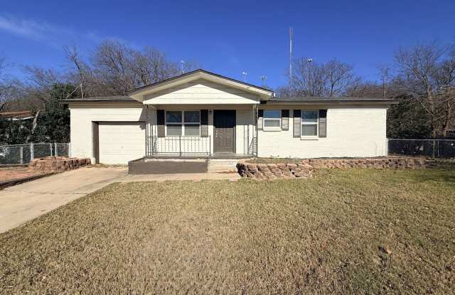 NEW IN MANAGEMENT - AVAILABLE NOW! - 702 Hill Street, Copperas Cove, TX 76522