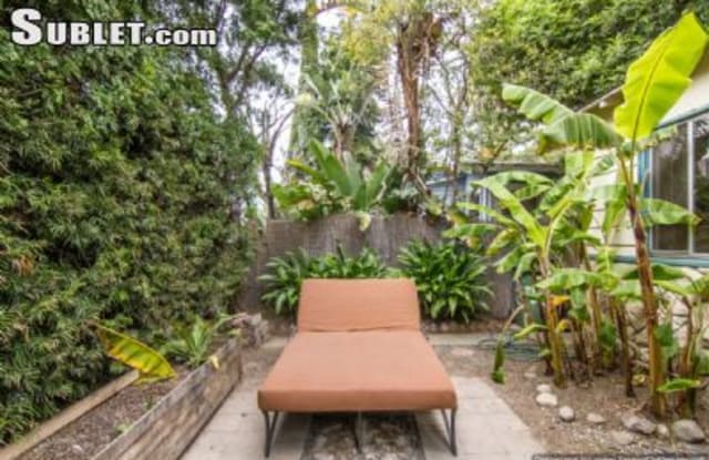 750 California Ave - 750 E California Ave, Los Angeles, CA 90291