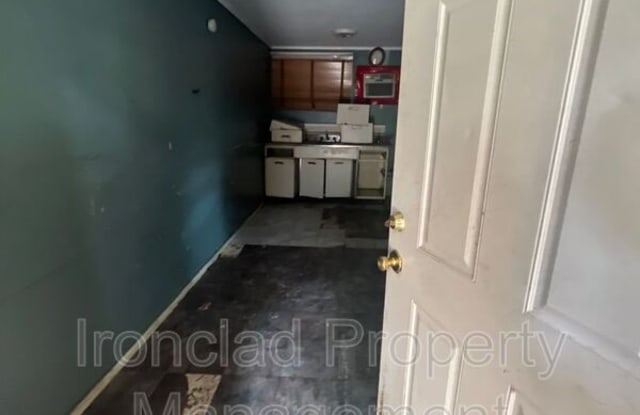 42 Park Street - 42 Park Street, Bristol, CT 06010