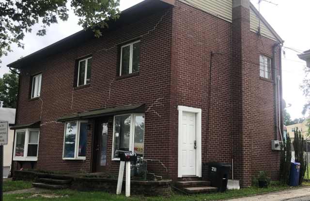 211 W LANDIS Avenue photos photos
