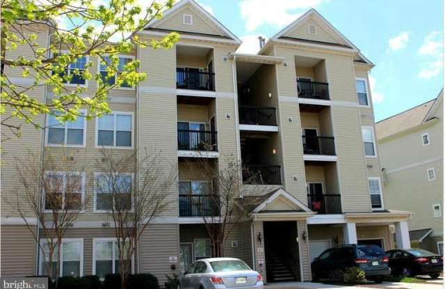 5117 TRAVIS EDWARD WAY - 5117 Travis Edward Way, Centreville, VA 20120