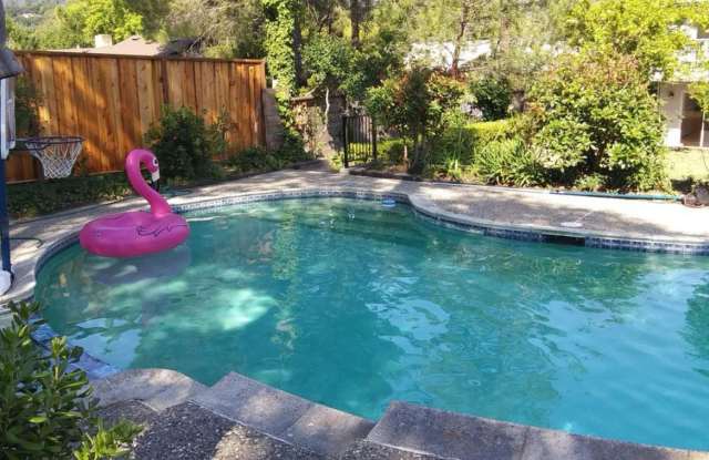 1710 Whitham Ave photos photos