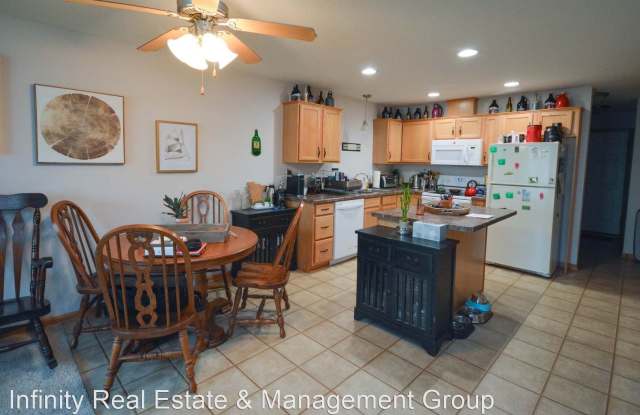 3029 Venice Ln NW Gallery 3