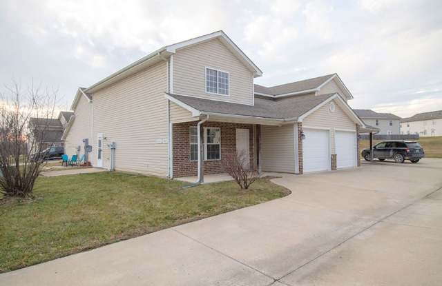 Large Duplex ready for you! photos photos