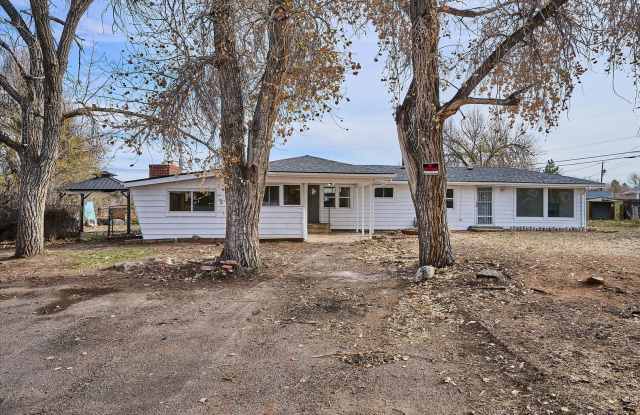 House in Aurora Gallery 1