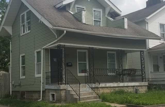 2 Bed / 2 Bath Single Family Home with Fenced in Yard - 1760 South 8th Street, Columbus, OH 43207