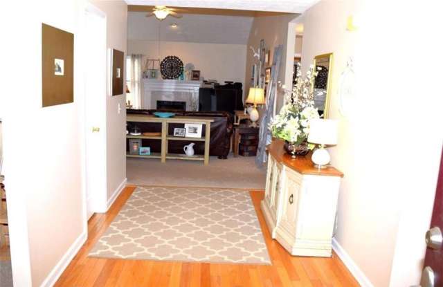 450 Running Fawn Drive Gallery 4