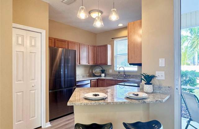 12276 COUNTRY WHITE Circle Gallery 2
