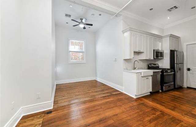 1309 DAUPHINE Street Gallery 3