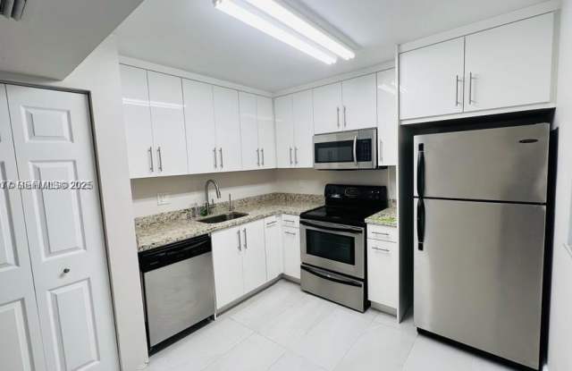 731 N Pine Island Rd photos photos 731 N Pine Island Rd photos photos