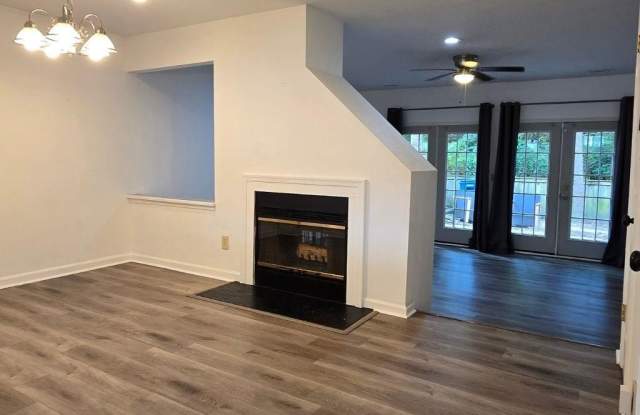 744 S Lake Circle Gallery 4