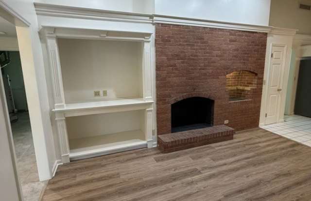 566 Cherry Hill Place Gallery 4