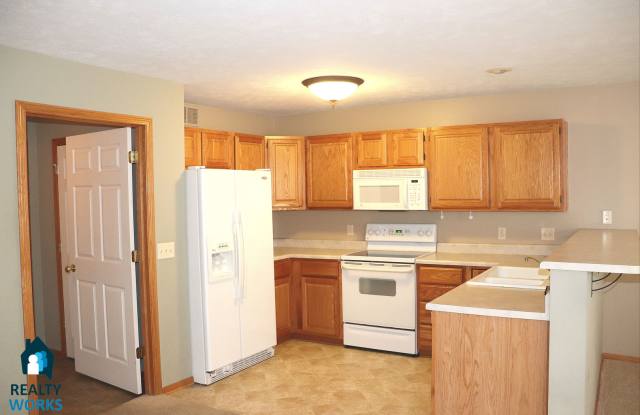 Lovely 3 bed Townhome! Gallery 3