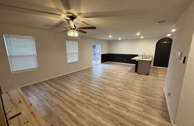 5427 FREDERICK BLF Gallery 2