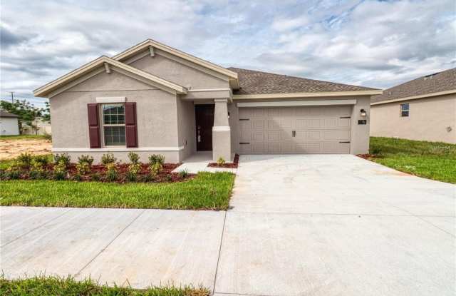 116 BERGAMOT LOOP photos photos