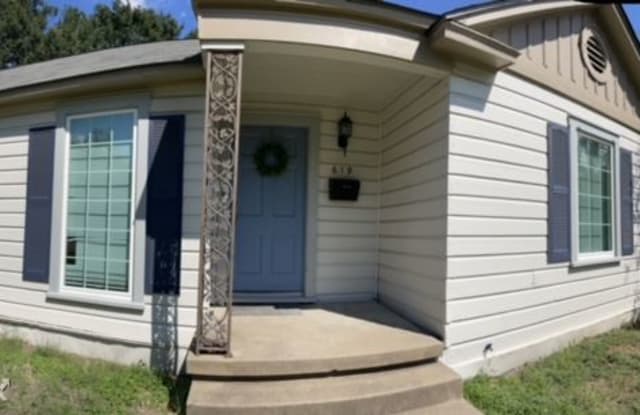 619 N 23rd Street - 619 North 23rd Street, Corsicana, TX 75110