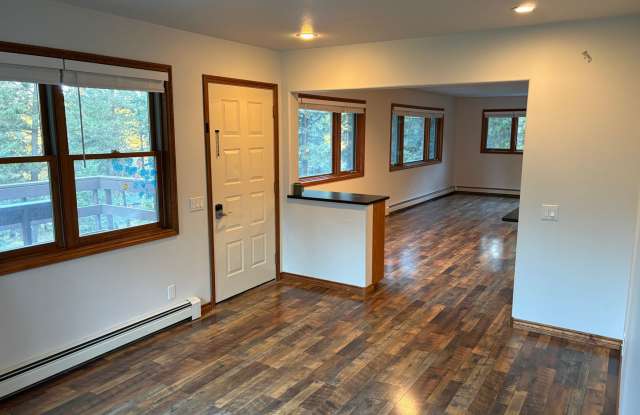 Bigfork Unfurnished 2 Bed 1 Bath Gallery 3