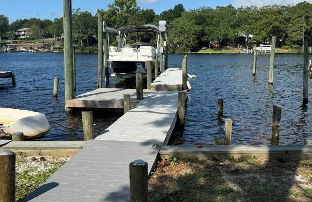 200 White Street - 200 White Street, Niceville, FL 32578
