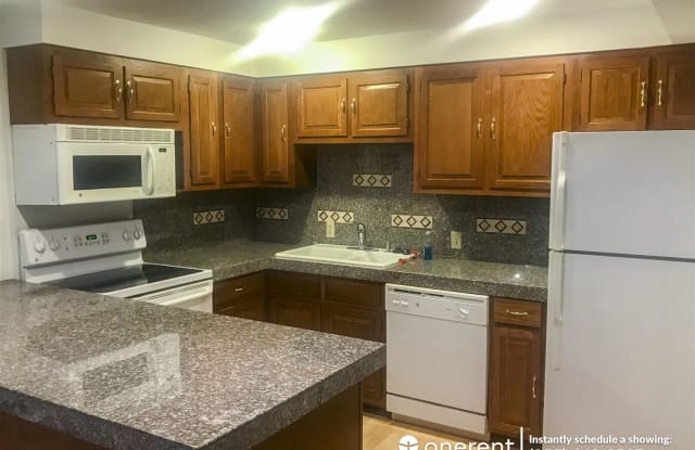 5216 21st Avenue NE Unit 4 - 5216 21st Avenue Northeast, Seattle, WA 98105