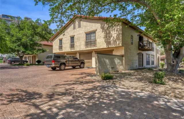 3173 Pinehurst Drive Gallery 4