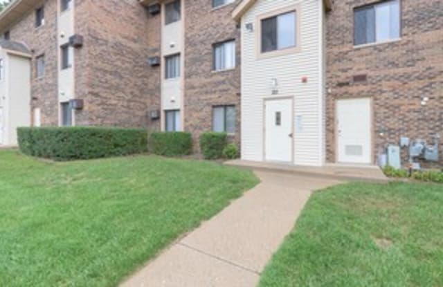 20 Echo Court - 20 Echo Court, Vernon Hills, IL 60061