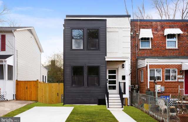 113 CLIFFORD Avenue - 113 Clifford Avenue, Alexandria, VA 22305