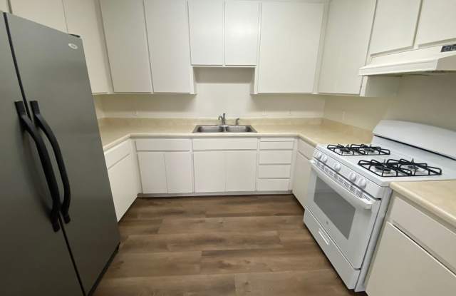 PETS WELCOME! Downtown Duplex photos photos