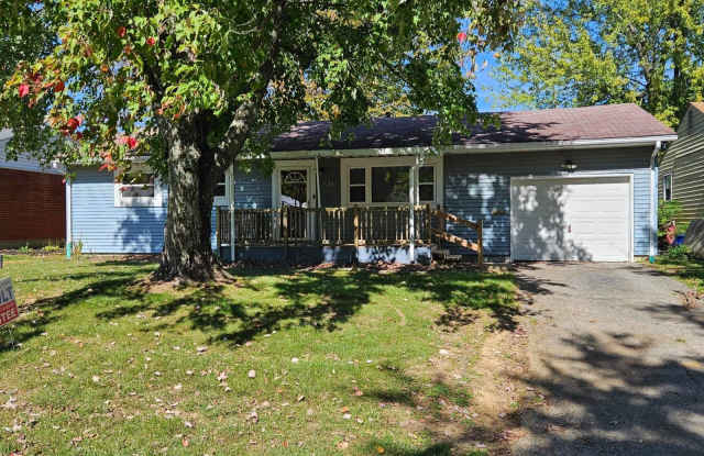 124 Josie Avenue - 124 West Josie Avenue, Hillsboro, OH 45133