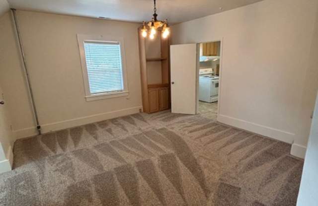2 Bedroom 1 Bath Apt in Newberg photos photos 2 Bedroom 1 Bath Apt in Newberg photos photos