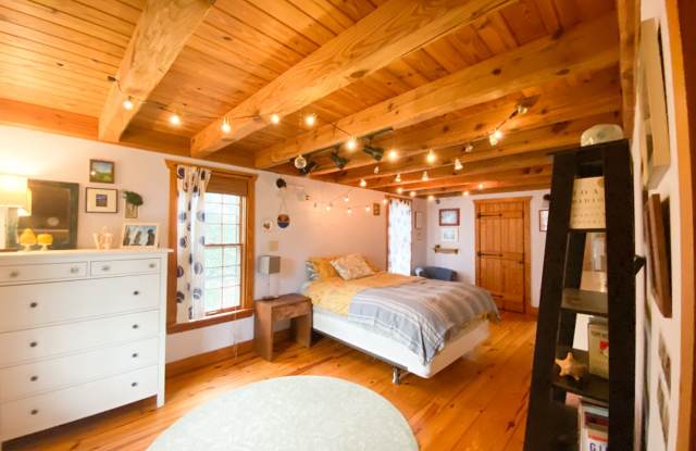1832 Glencove Ln Gallery 4