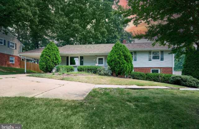 2924 GRACEFIELD Road Gallery 2