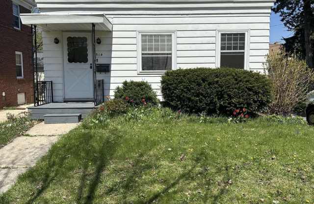 514 W Lakeside Street photos photos