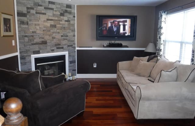 11820 EDMONT PLACE Gallery 3