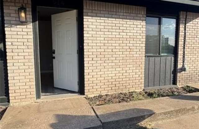 914 Drake Drive Gallery 3