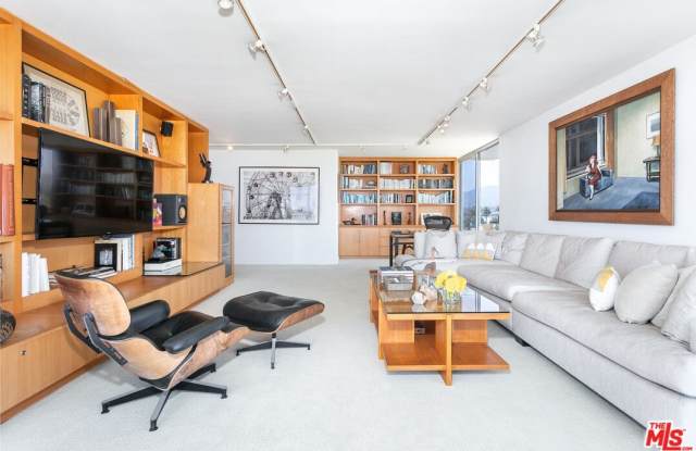 535 Ocean Ave Gallery 4