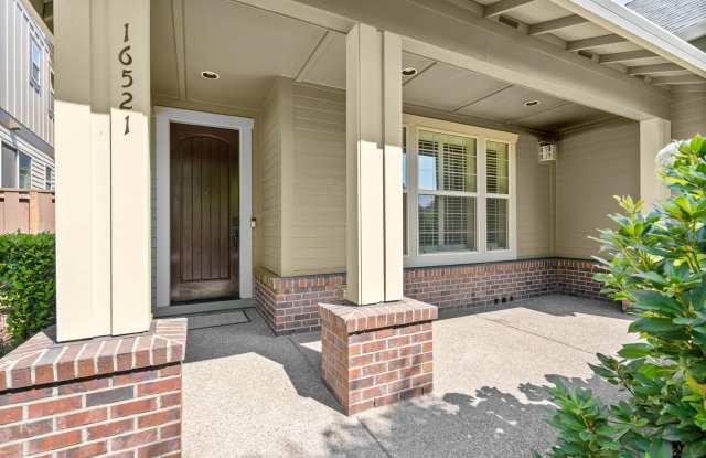 Stunning 3-Bedroom, 2.5-Bath Home in the Coveted Arbor Lakes Community photos photos