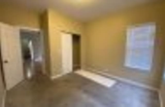 2910 East 78th Street - 2 Gallery 3