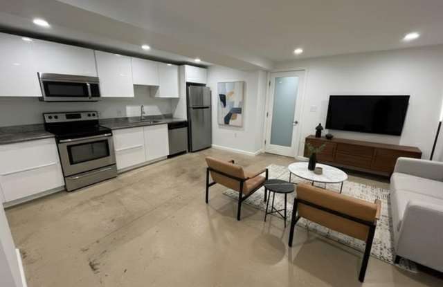 4005 NEW HAMPSHIRE Avenue NW unit: B photos photos