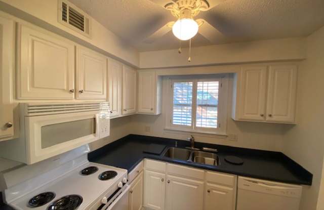 2 bedroom 1.5 bath The Cloister Condominium photos photos 2 bedroom 1.5 bath The Cloister Condominium photos photos