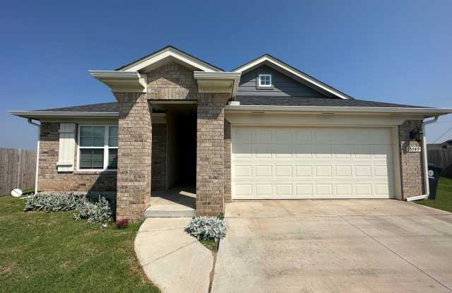 Beautiful 4 Bed 2 Bath Home in Edmond (See contact info below) Gallery 1