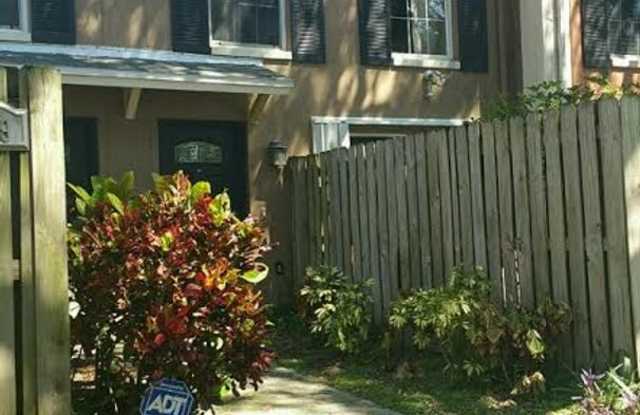2BR Townhouse Steps from Bayshore photos photos