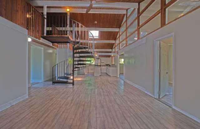 15-1755 21st Avenue Gallery 2